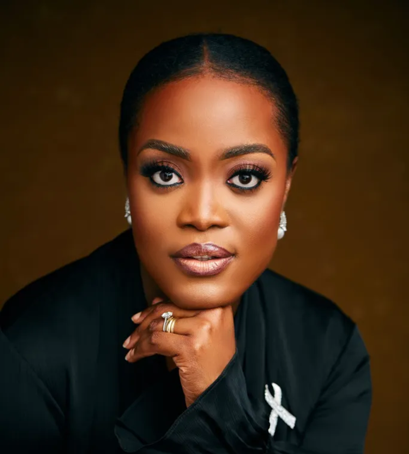 Portrait of Dr. Sarah Lee, Epidemiologist